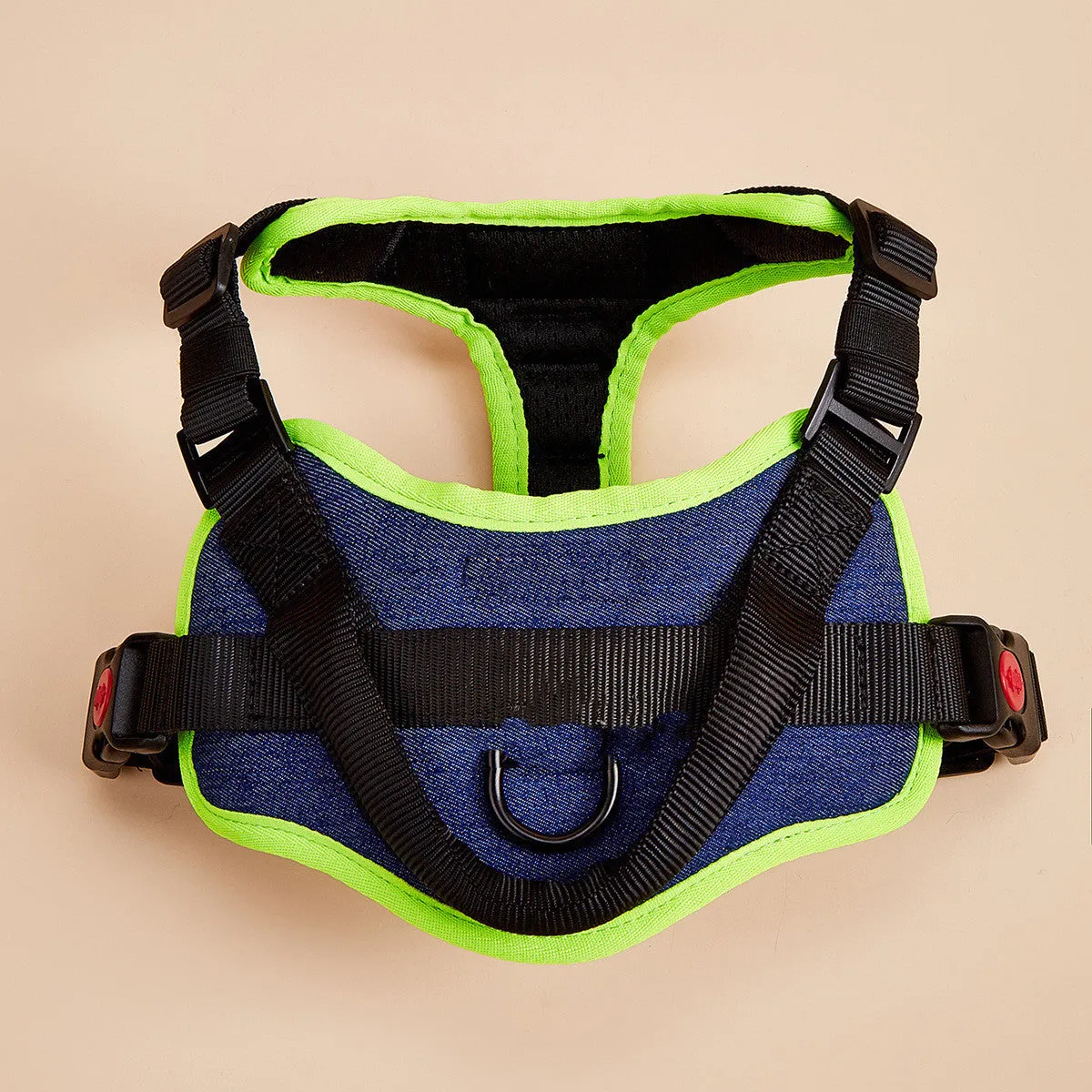 Reflective no pull dog harness in nylon with adjustable chest strap and soft padded vest