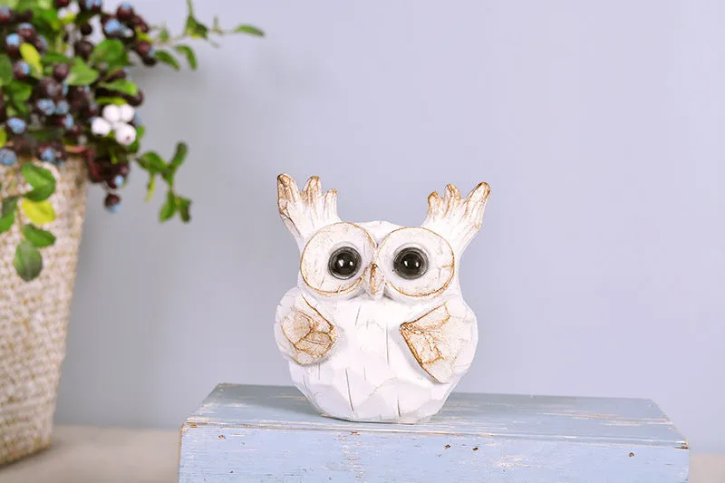 Modern simple resin owl ornament in a home decoration setting, available in multiple colours
