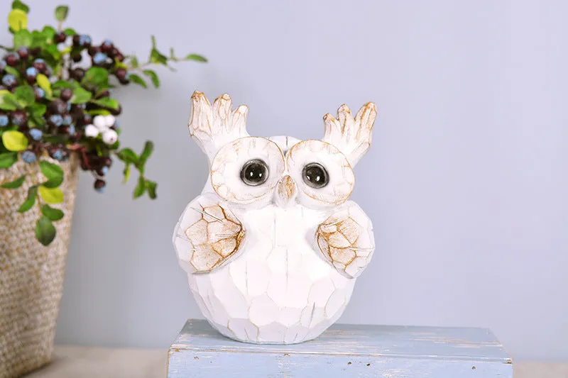Modern simple resin owl ornament in a home decoration setting, available in multiple colours