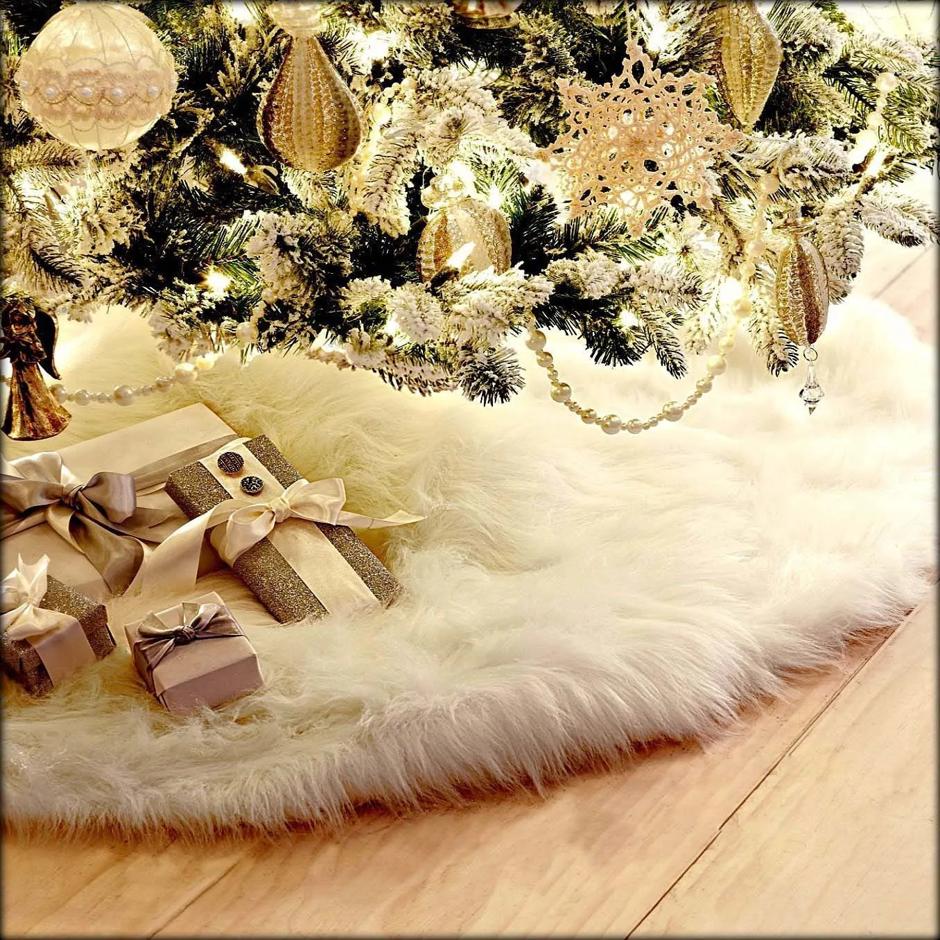 White plush Christmas tree skirt with 78cm to 150cm size options for tree base floor protection