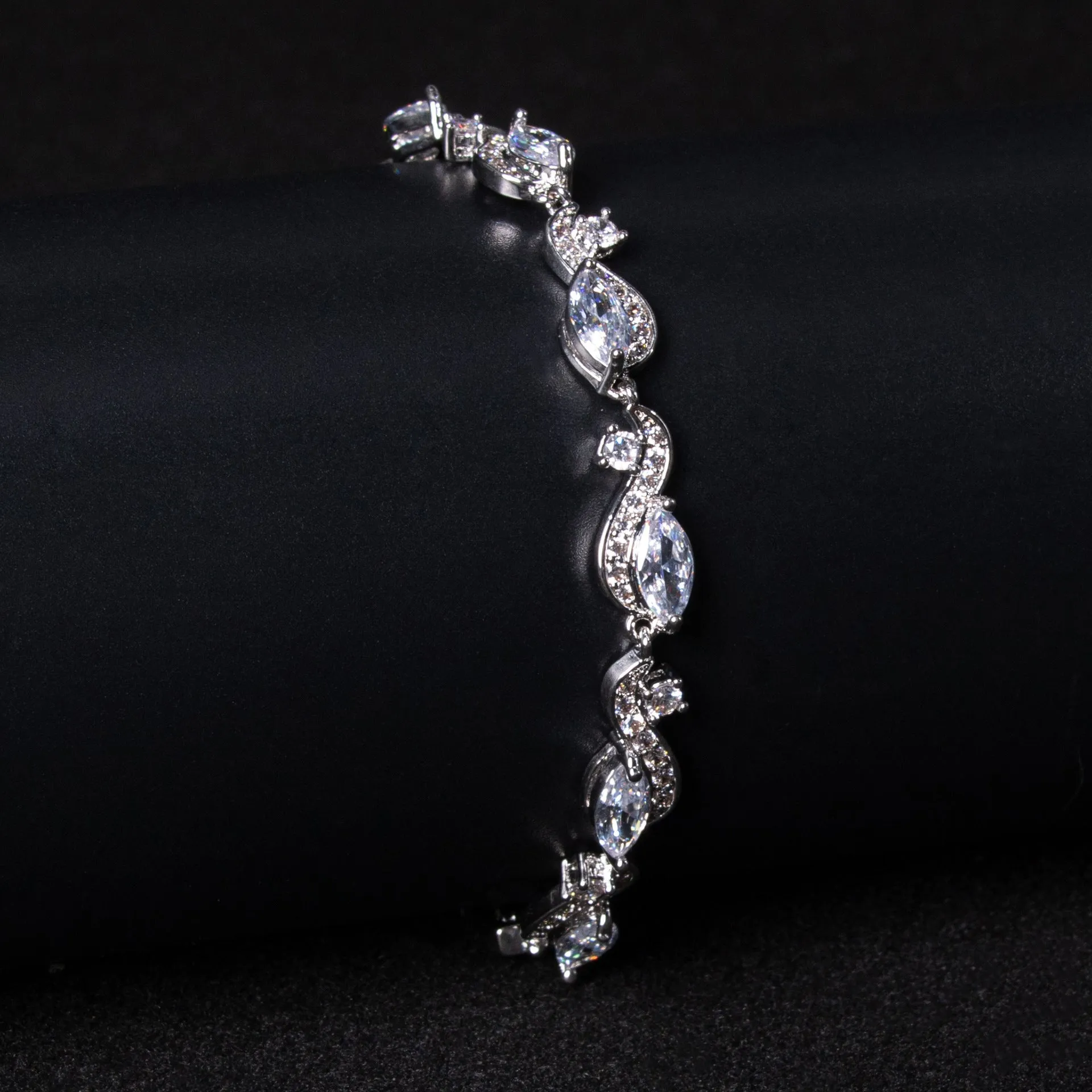 Zircon line bracelet for women, copper geometric shape, inlaid zircon, blue colour option