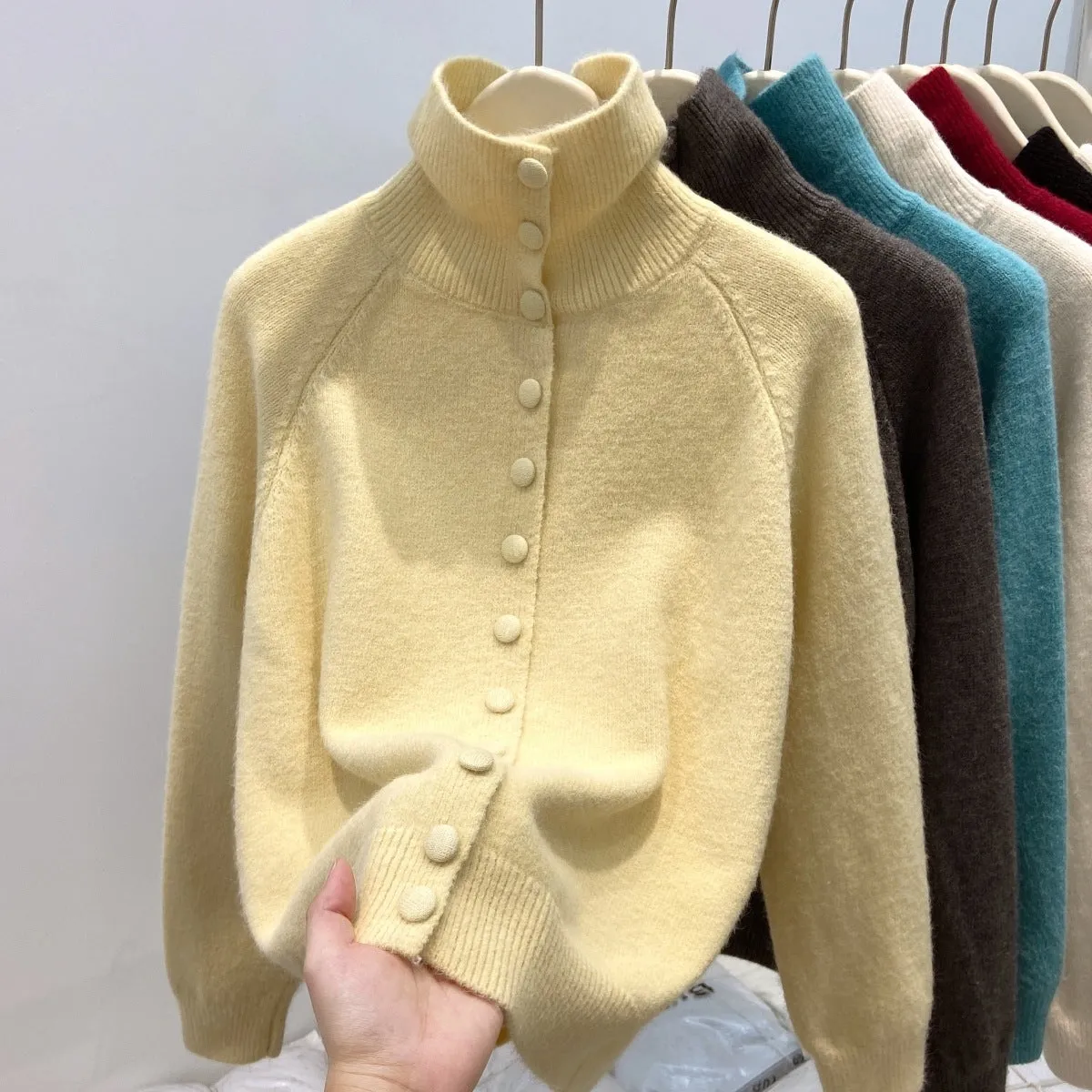 Women's turtleneck single-breasted cardigan in thick knitted polyester, button front, loose fit, available in multiple colours