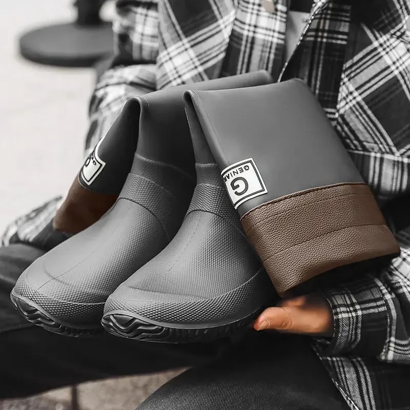 Men's and Women's High Non-slip Wear-resistant Rain Boots in black, with plastic upper and flat heel