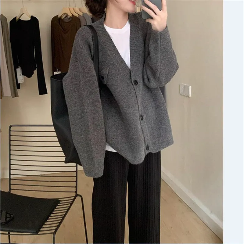 Loose solid colour cardigan top for women, long sleeves, available in khaki black gray green