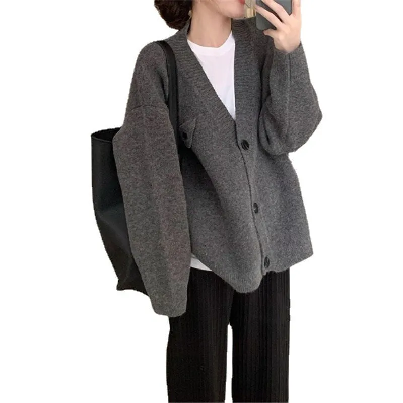 Loose solid colour cardigan top for women, long sleeves, available in khaki black gray green