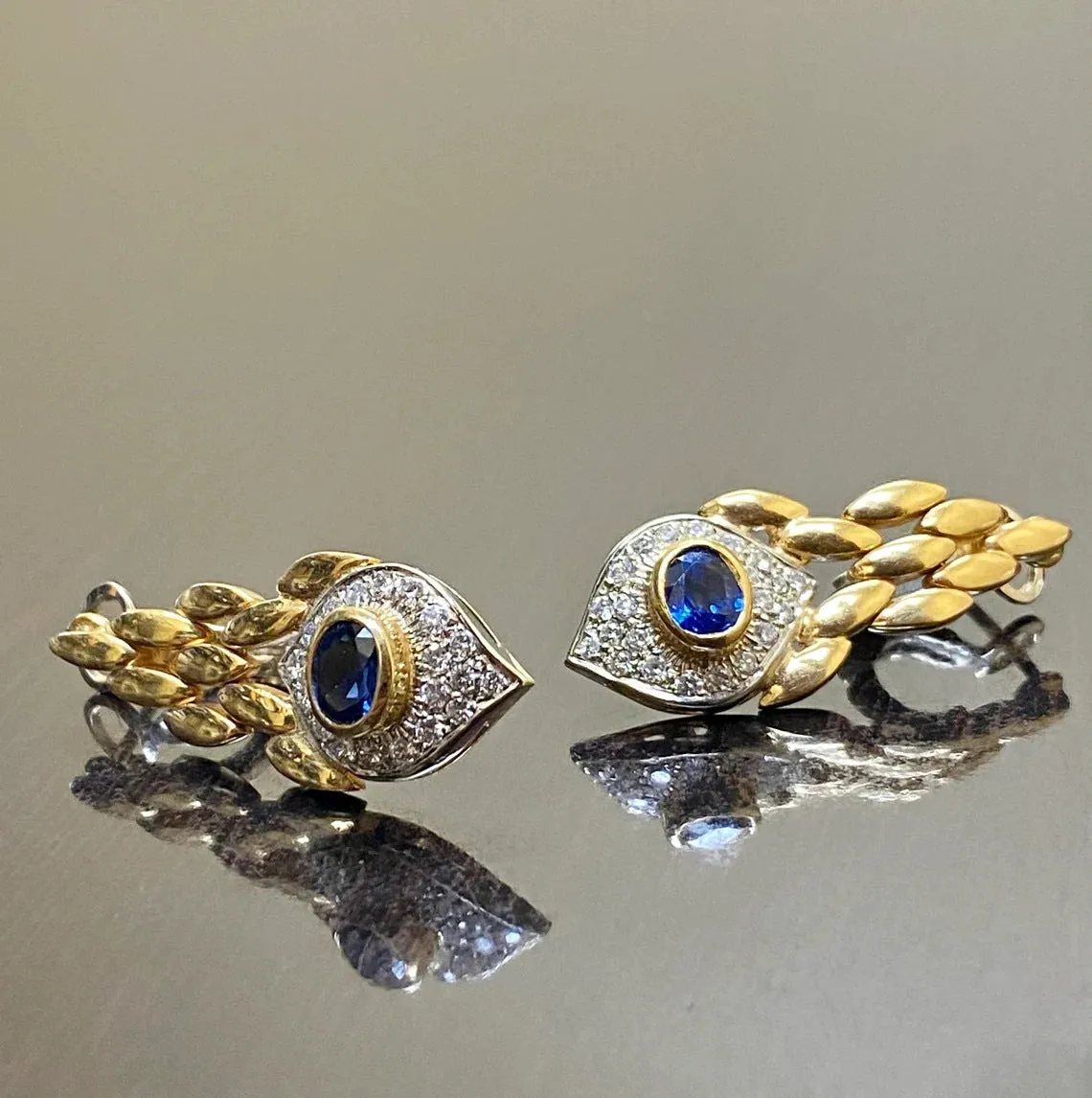 Retro fashion creative women's earrings with snake design in imitation gold colour