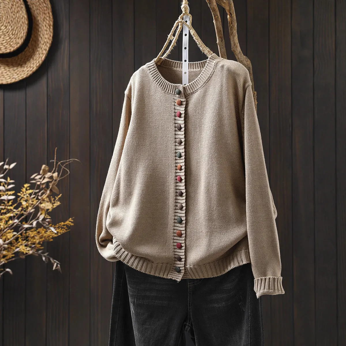Women's colourful button loose-fit cardigan in light khaki with long sleeves, art retro style