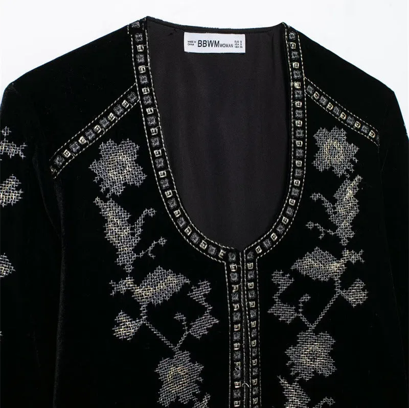 Women's casual embroidered velvet jacket in black with loose fit and long sleeves