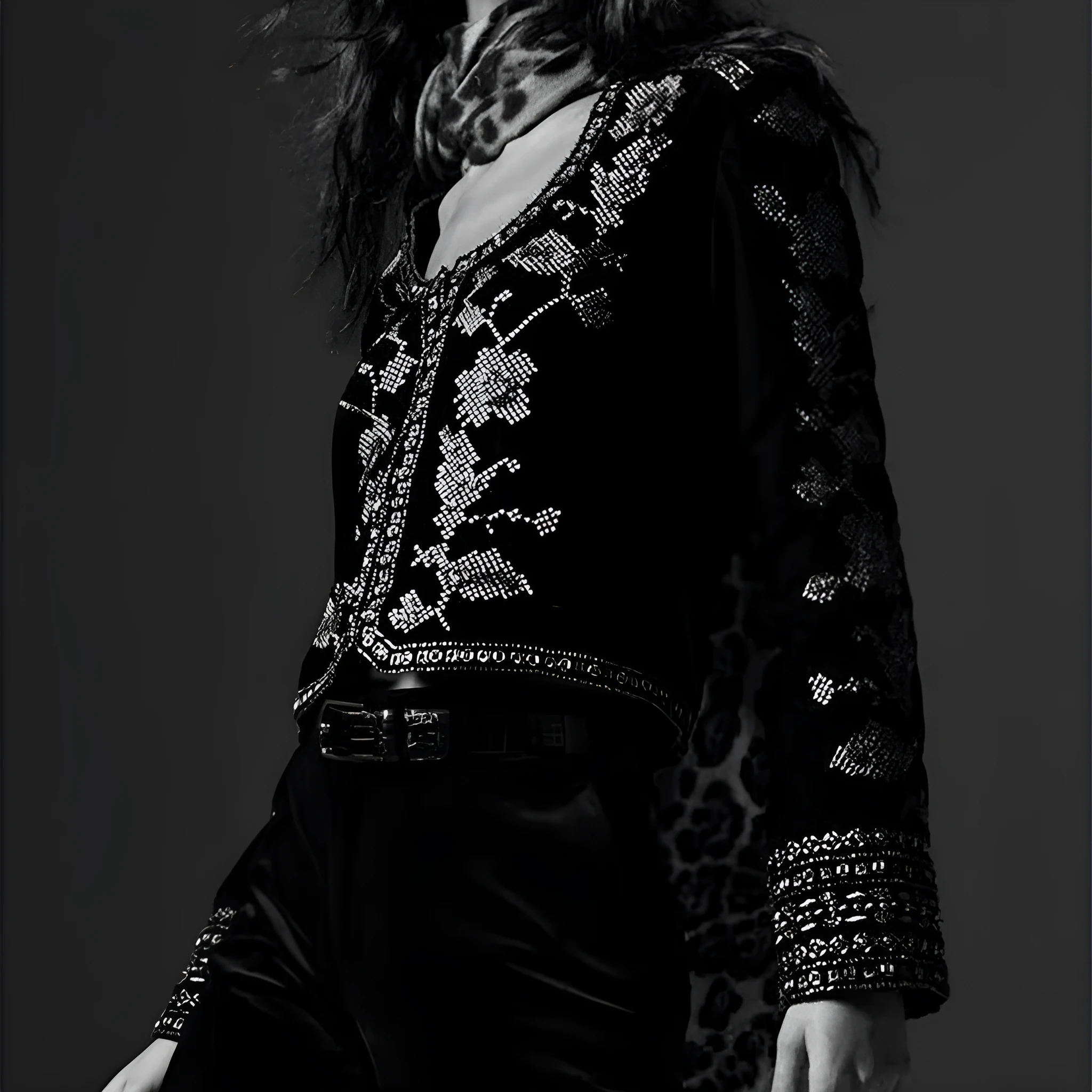 Women's casual embroidered velvet jacket in black with loose fit and long sleeves