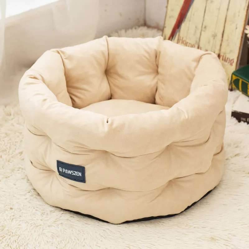 Cathouse Doghouse cloth cat bed in emerald blue, M size, on floor for winter use