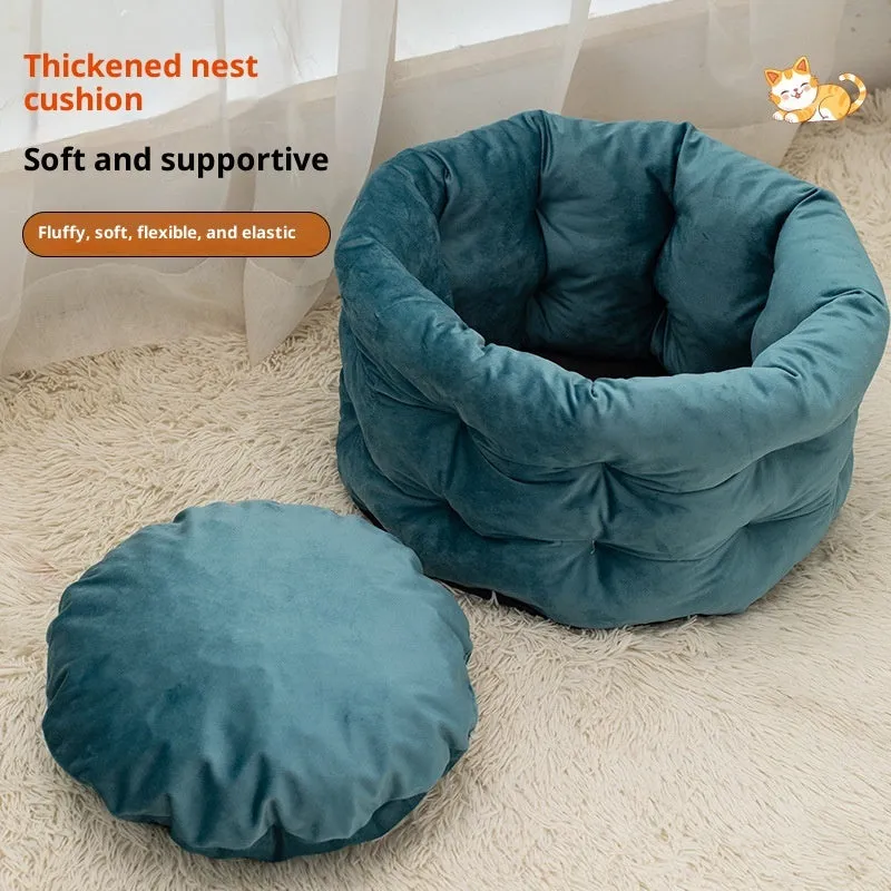 Cathouse Doghouse cloth cat bed in emerald blue, M size, on floor for winter use