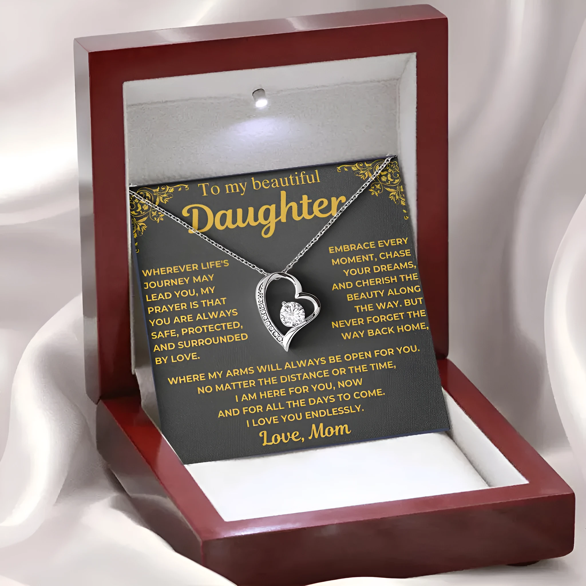 Women's hollow heart-shaped zircon pendant necklace in gold or silver on copper base with electroplated finish
