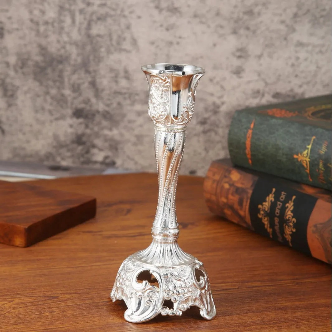 Retro metal candlestick in gold finish, small size for table decoration