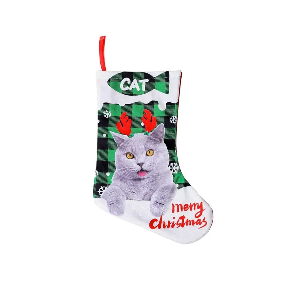 Printed puppy and cat Christmas cloth decoration measuring 26x36cm with plaid patterns