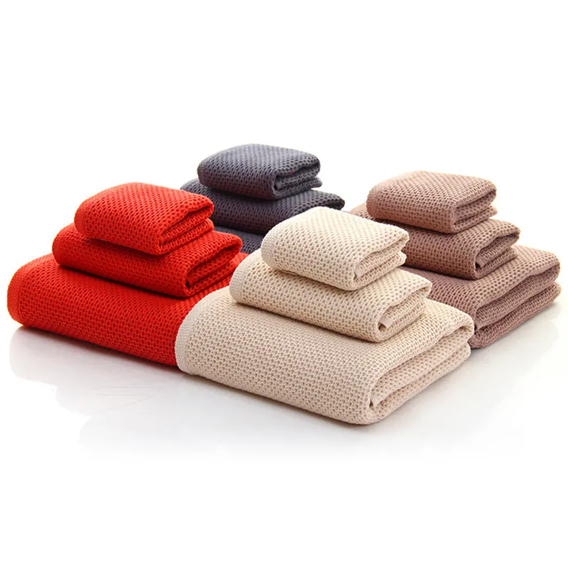 Pure cotton jacquard bath towel in beige, size 70x140cm, absorbent and quick-drying