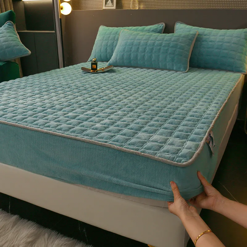 Fleece-lined milk fibre quilted fitted sheet for single bed winter thickened bedspread blue colour