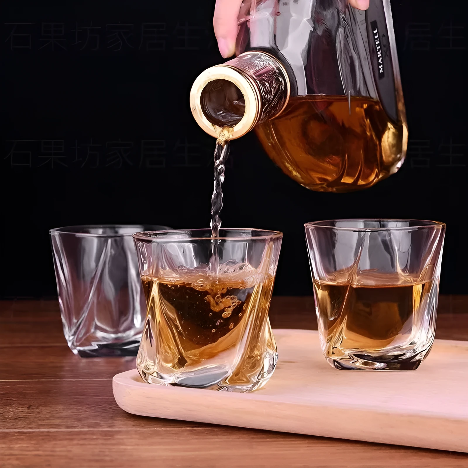High-grade transparent 150ml swing whisky glass on table