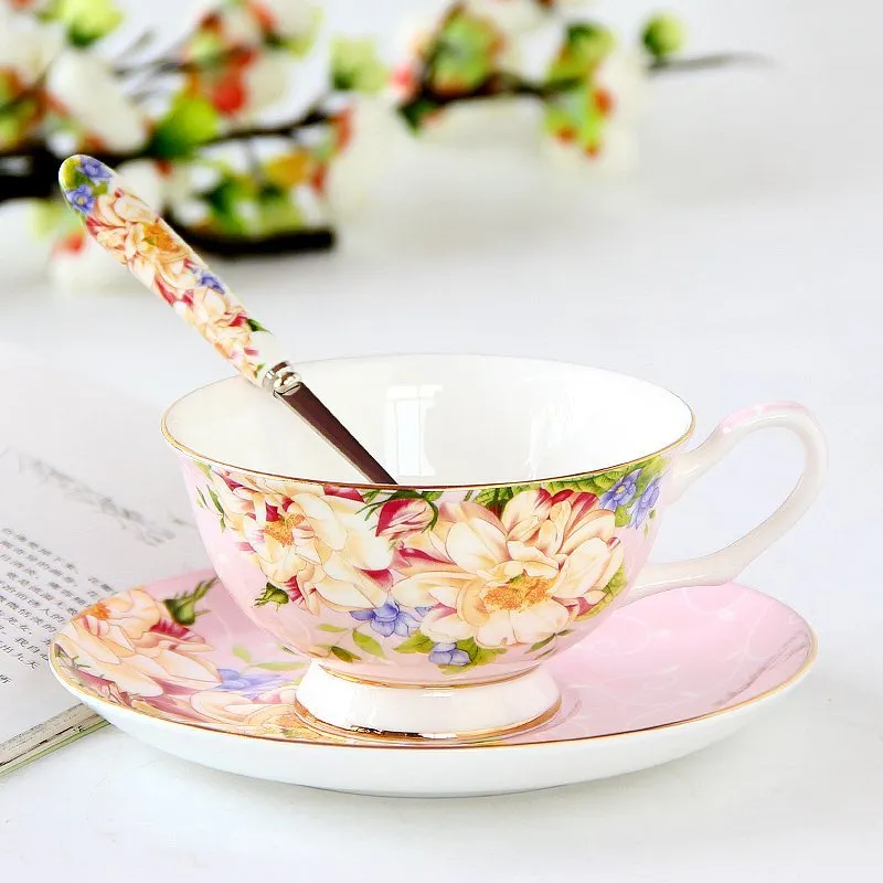 Porcelain coffee cup with saucer in European pastoral style with floral decoration
