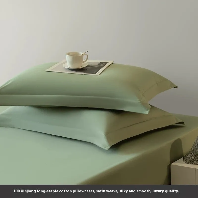 Solid colour long-staple cotton pillowcase pair 48x74cm in bamboo green with twill weave