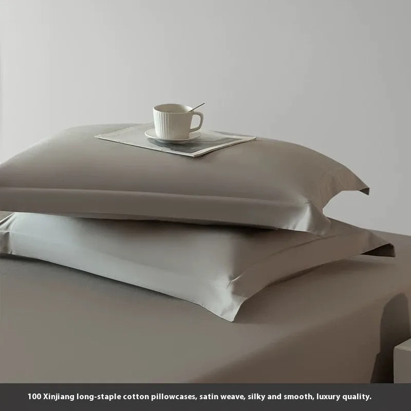 Solid colour long-staple cotton pillowcase pair 48x74cm in bamboo green with twill weave