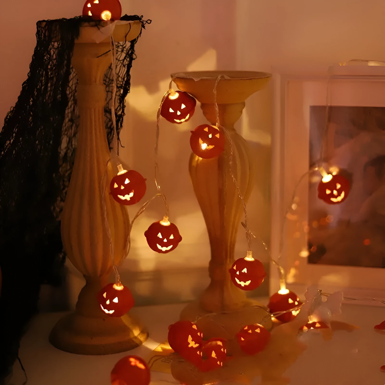 Warm white LED Halloween lamp chain with wrought iron ghost pumpkin plant-shaped lamps 4cm each