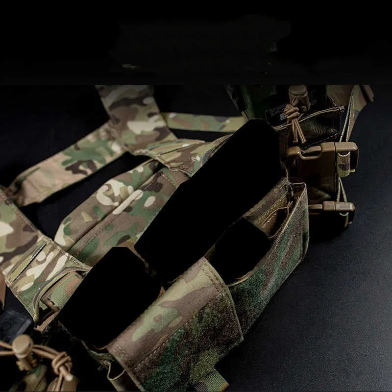 Multifunctional expandable breathable chest mount vest in Cordura fabric with side straps, one size unisex design
