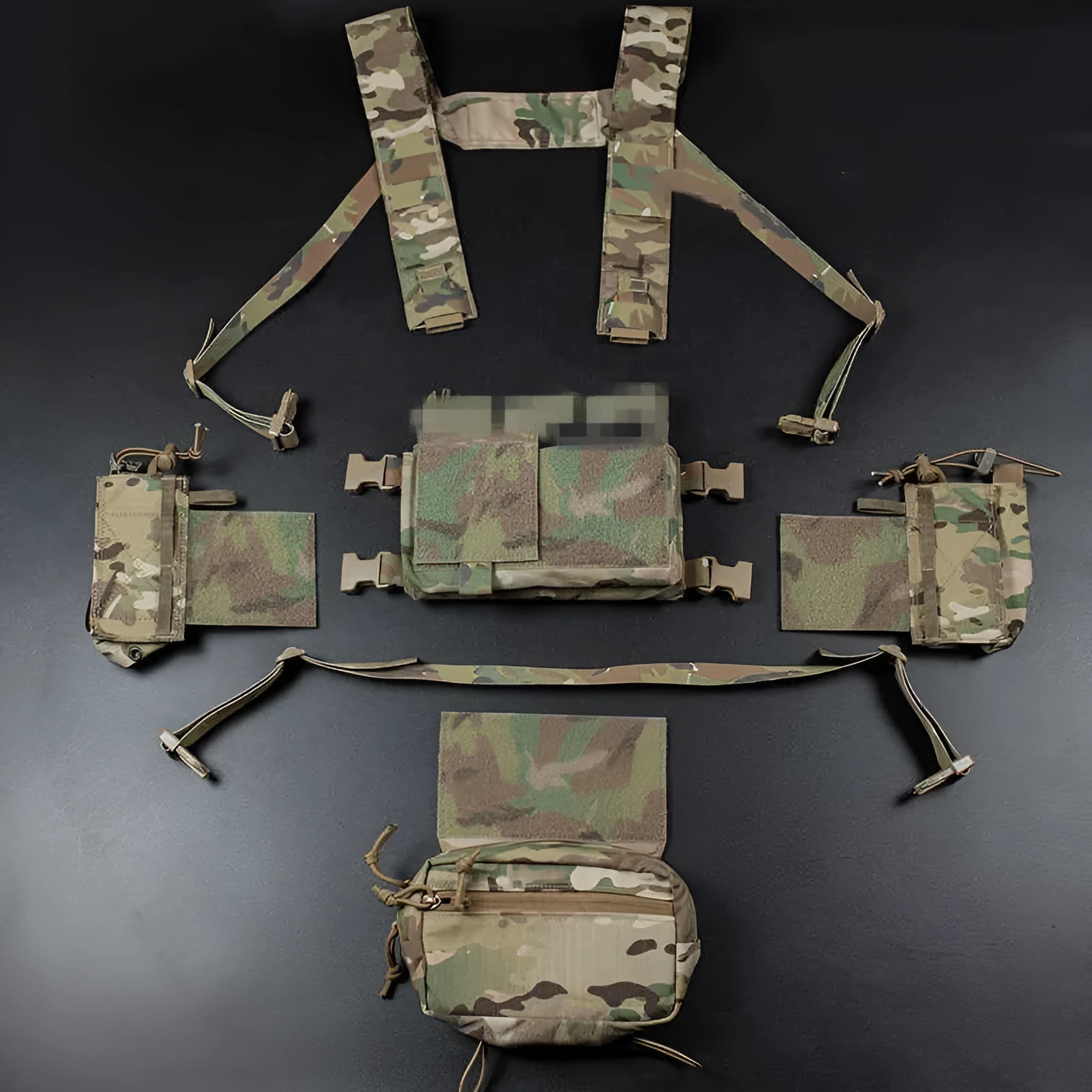 Multifunctional expandable breathable chest mount vest in Cordura fabric with side straps, one size unisex design