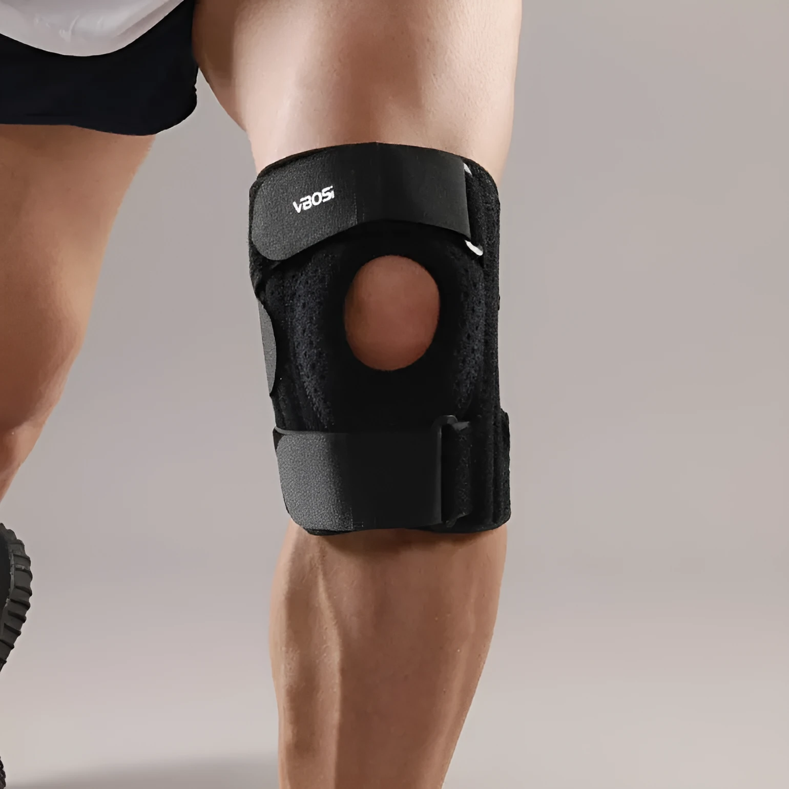 Silicone non-slip knee pad for outdoor sports in black, adult average size