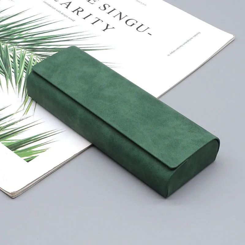 Retro leather sunglasses storage box in green, 155x60x30mm, with a glasses case design