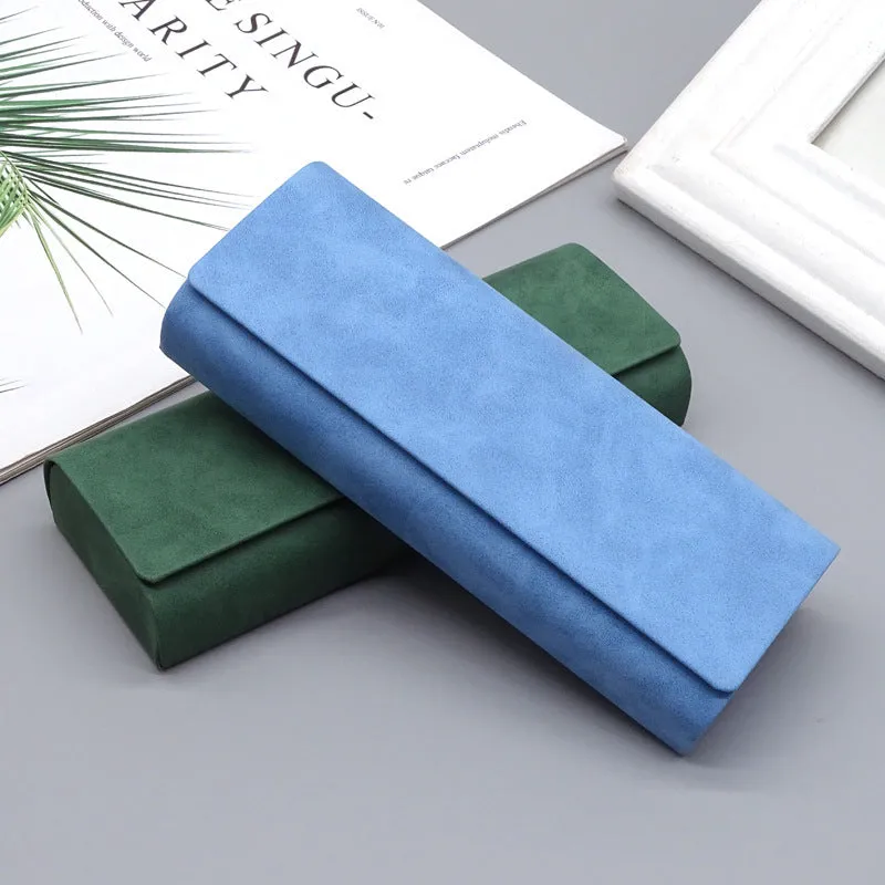 Retro leather sunglasses storage box in green, 155x60x30mm, with a glasses case design