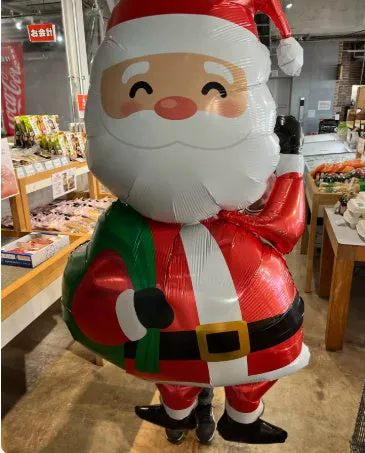 Aluminium foil Christmas balloon decoration arrangement – Santa Claus shape, metallic finish, full-size display