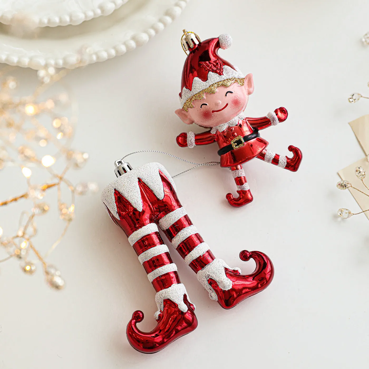 Light luxury plastic pendant charm with sticky powder finish in red and white, Snowman style for bag decoration