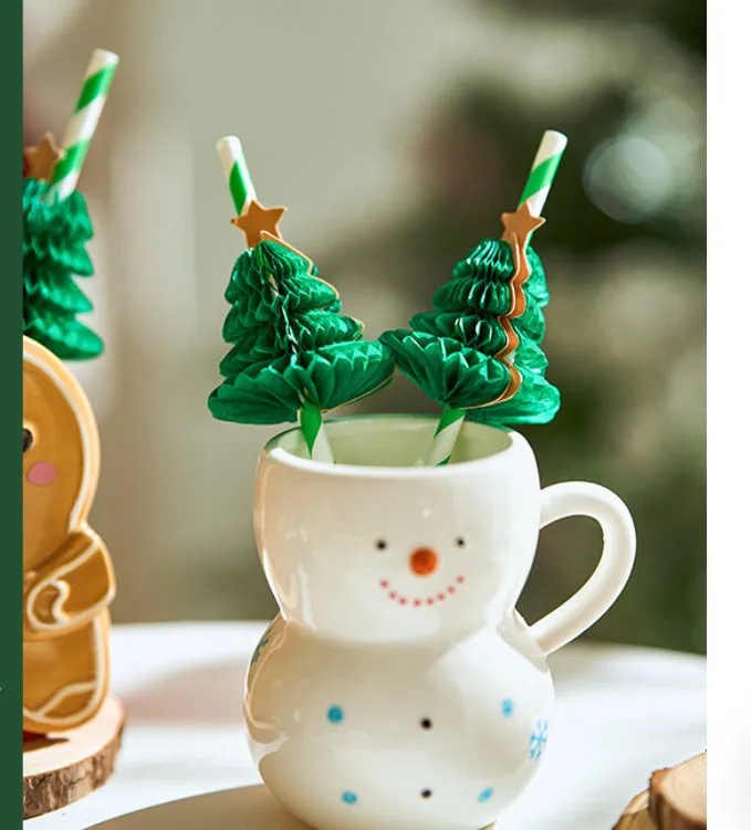 50 paper honeycomb Christmas tree straws 6x197mm in assorted colours on a table