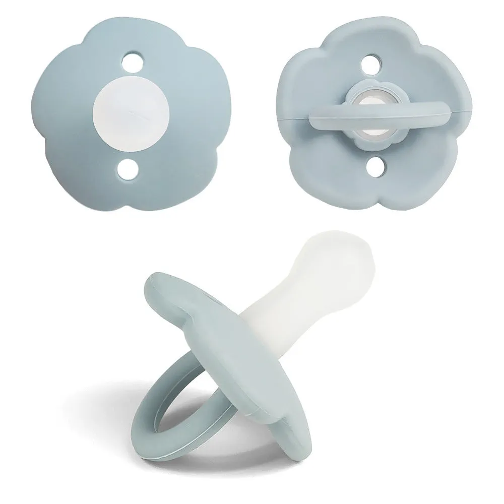 Baby pacifier in edible silicone with lace nipple in apricot colour for 0-6 months