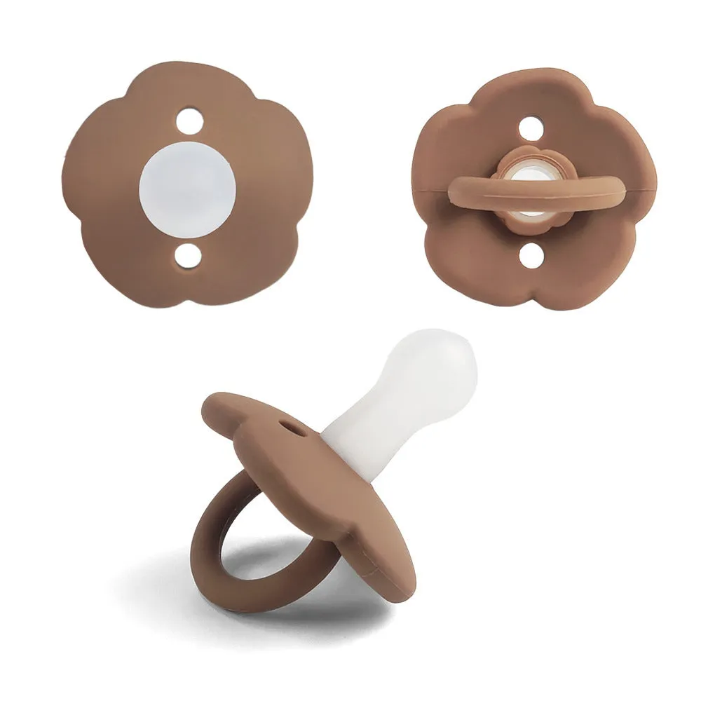 Baby pacifier in edible silicone with lace nipple in apricot colour for 0-6 months