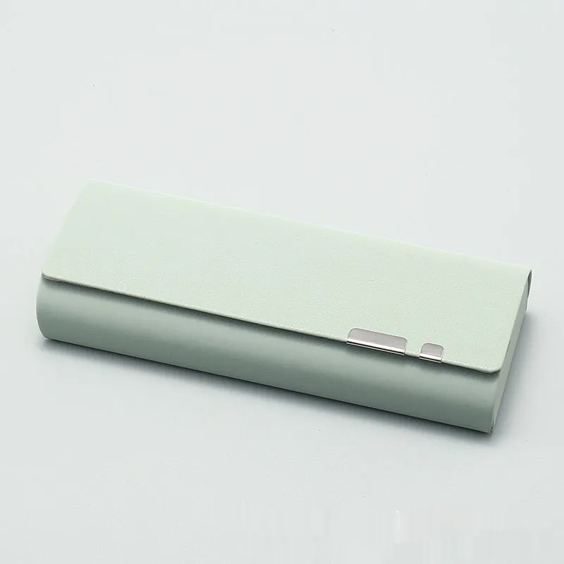 Handmade leather anti-pressure glasses case in brown, size 156x62x32mm, with stitching detail