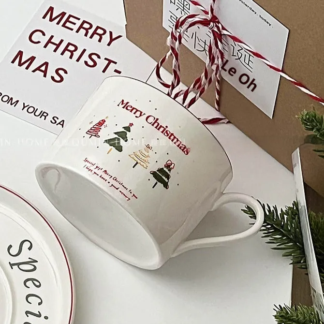 Creative Design Christmas Tree ceramic coffee cup and saucer set with 180ml cup and 15.2cm saucer in festival pattern