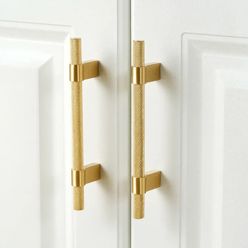 Brass knurled cabinet handle with polished sealed glaze finish in American style