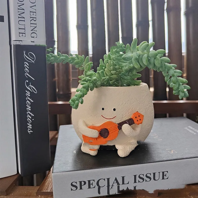 Ukulele-shaped resin succulent flower pot in office study decoration with grass hat style