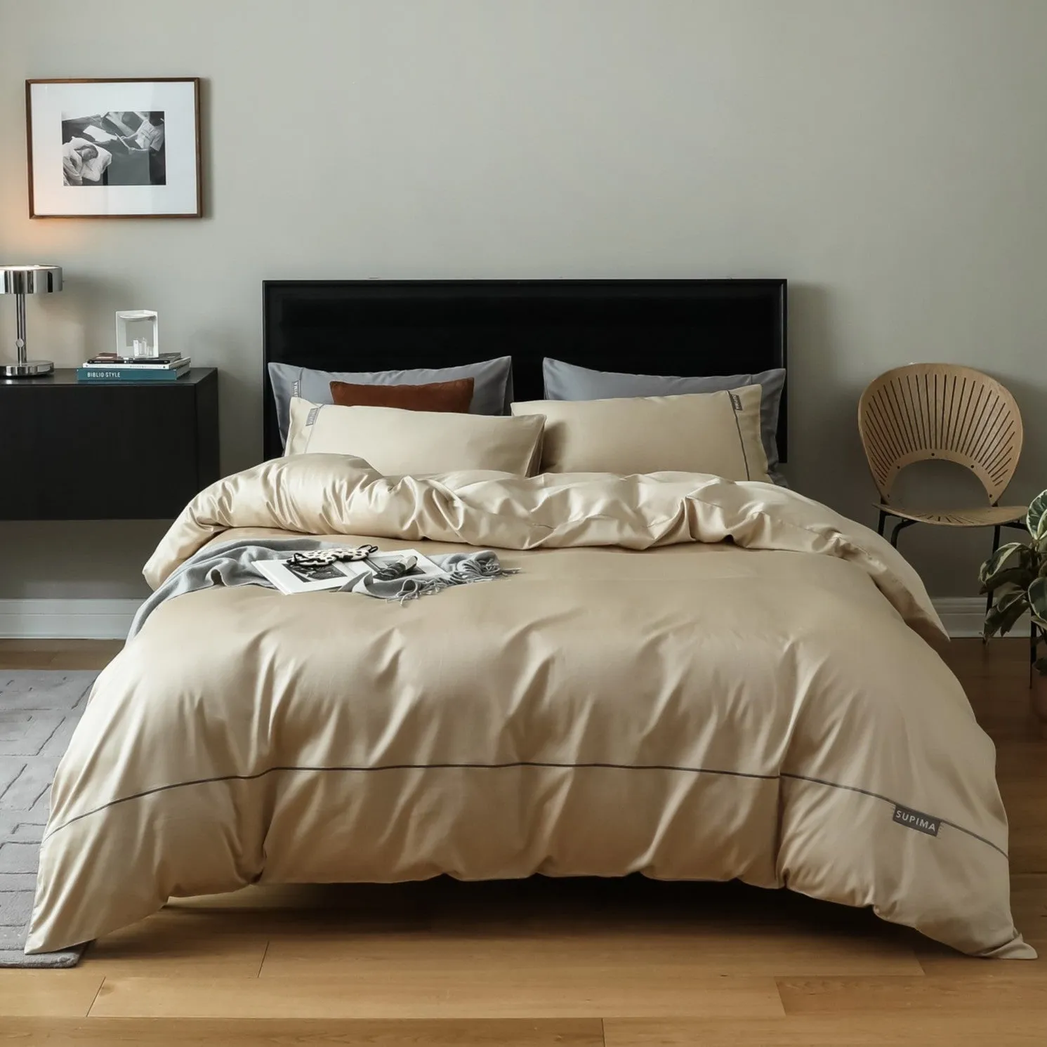 Pure cotton embroidered four-piece bed sheet set in champagne with quilt cover and pillowcases