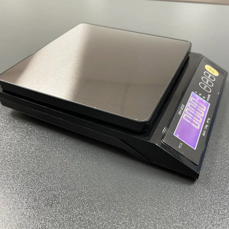 High-precision business electronic scale with rechargeable battery, 10kg 0.1g accuracy, compact 20 x 5cm design