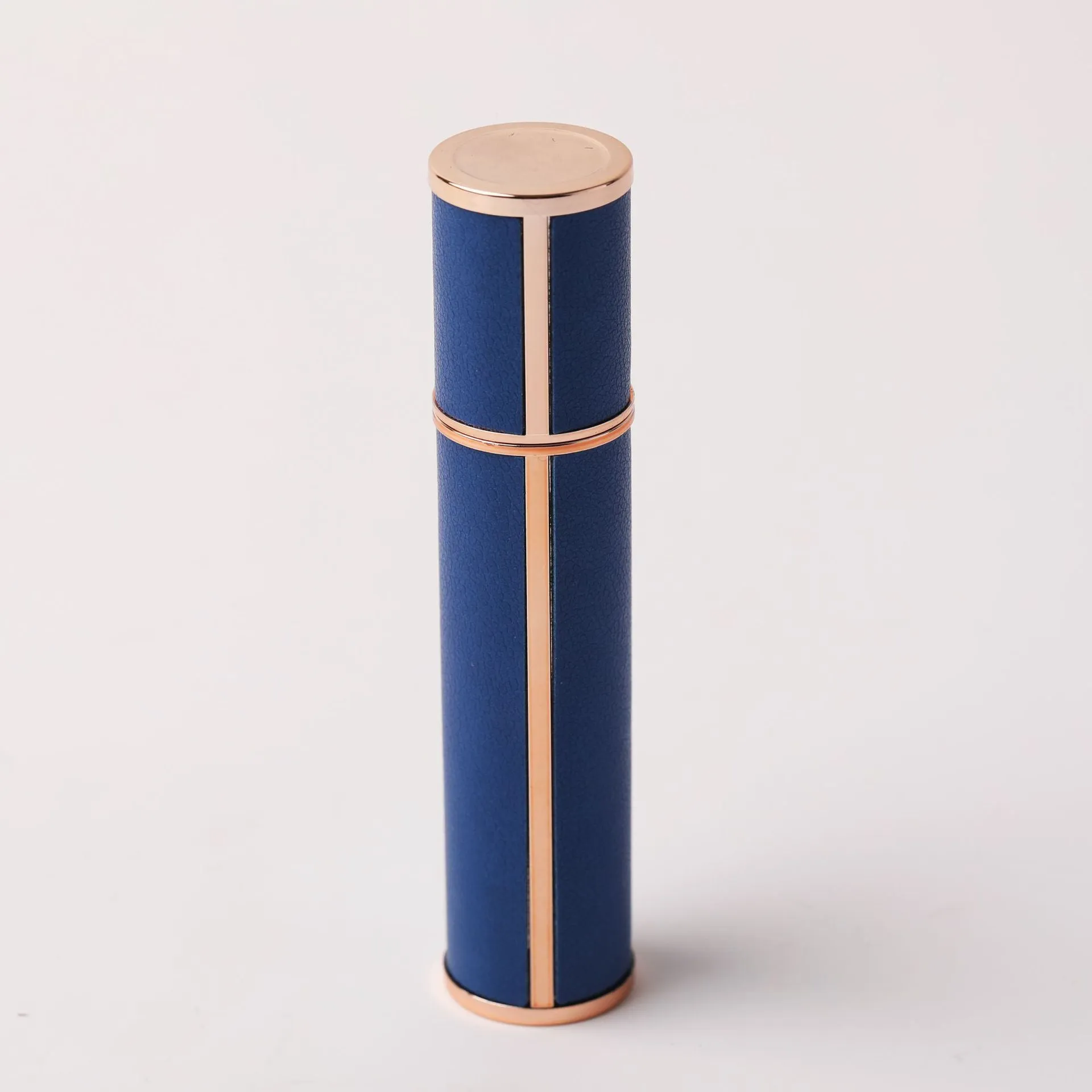 10ml PP perfume subpackaging spray bottle with atomization nozzle and removable lambskin cover, available in multiple colours