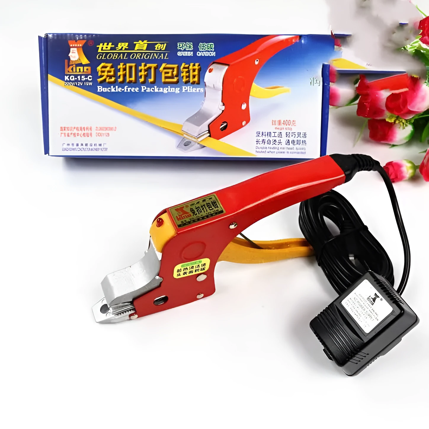 Portable metal buckle-free packing pliers for manual baler with US plug