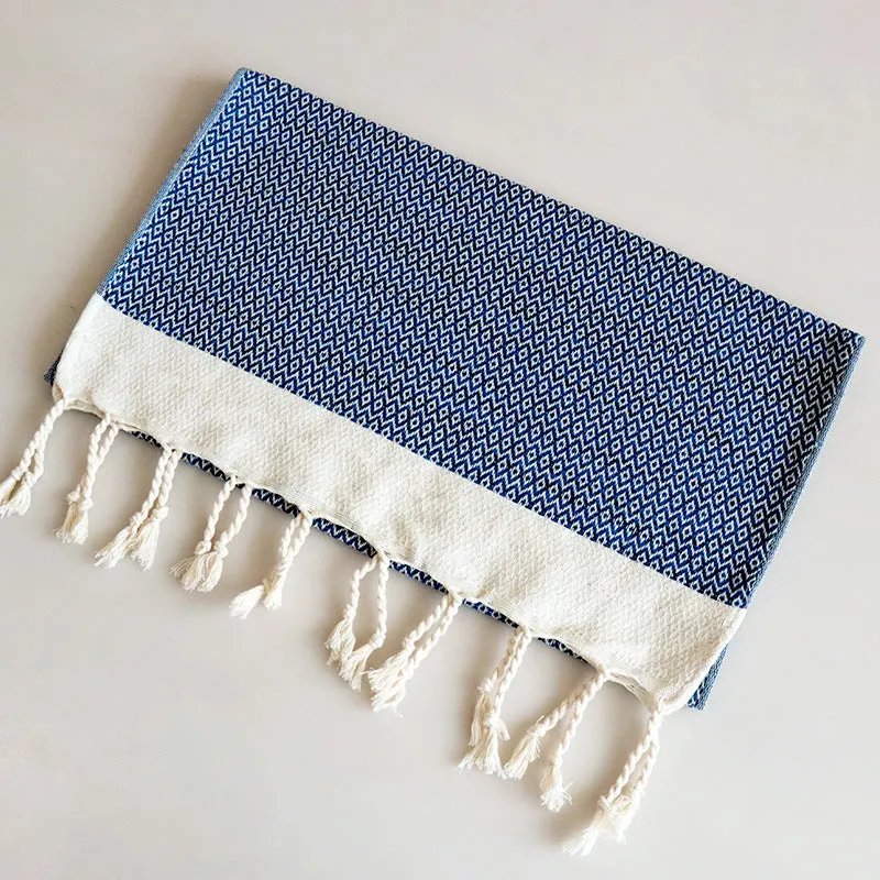 Square cotton yarn-dyed tassel napkin in multiple colours for table setting