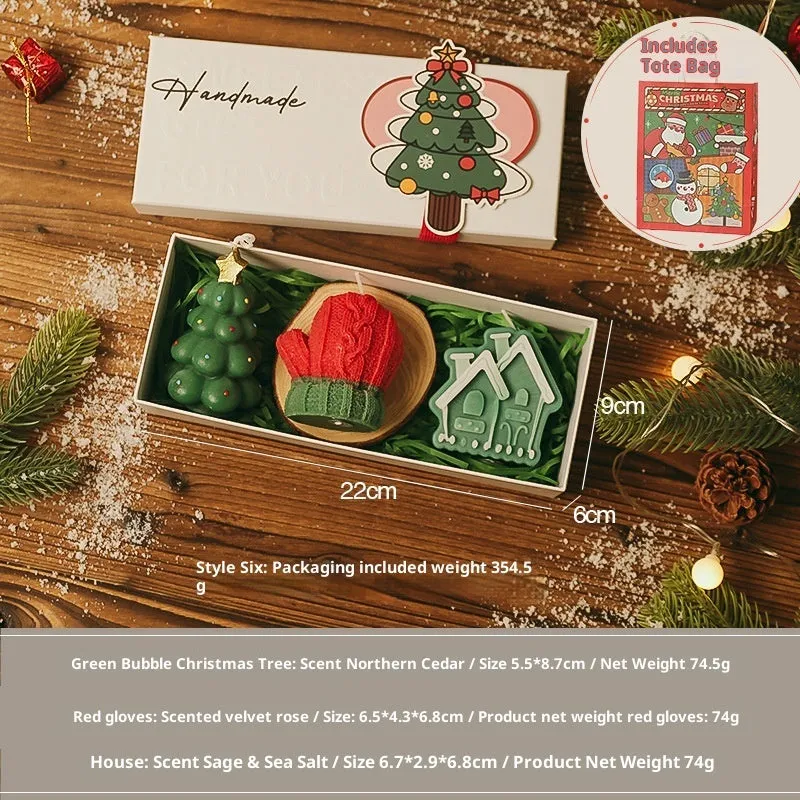 Christmas scented candle in soy wax gift box with wood pad and Christmas tree shape