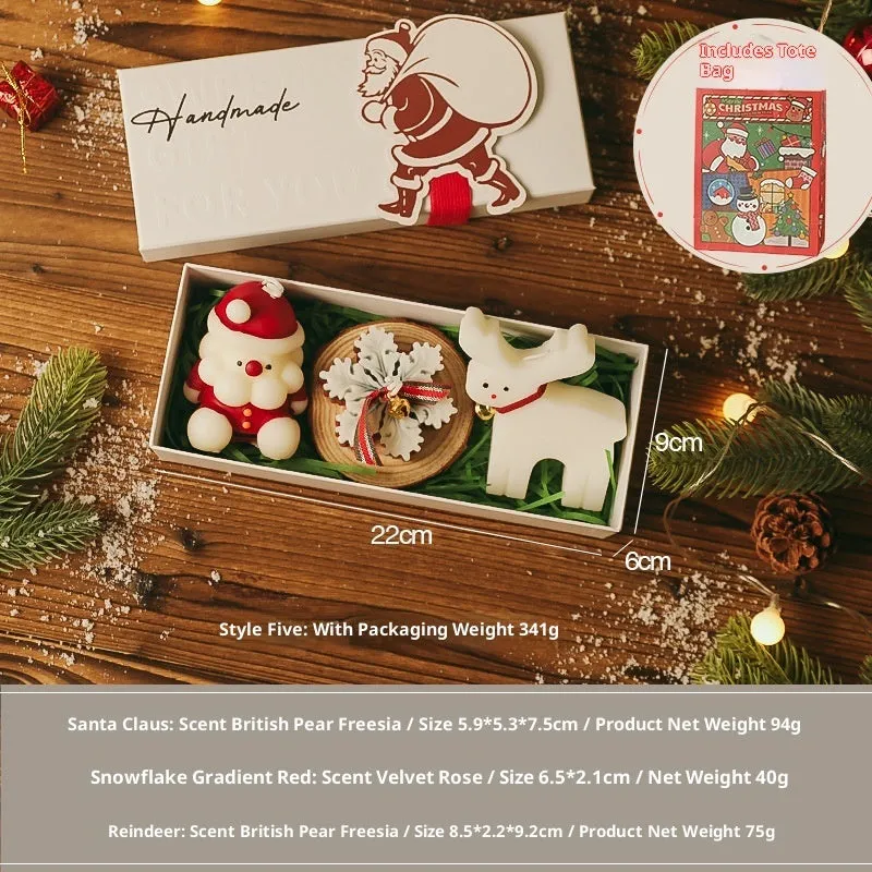 Christmas scented candle in soy wax gift box with wood pad and Christmas tree shape