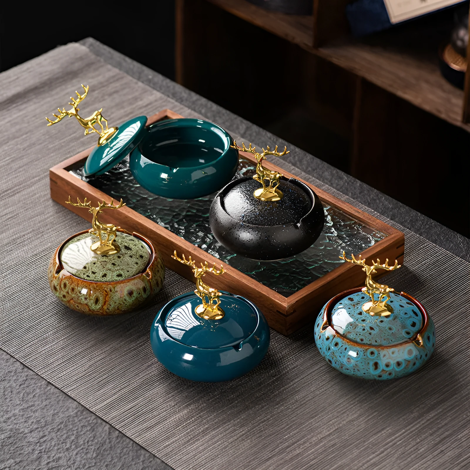 Ceramic decorative ashtray with lid in kiln baked blue colour simple style