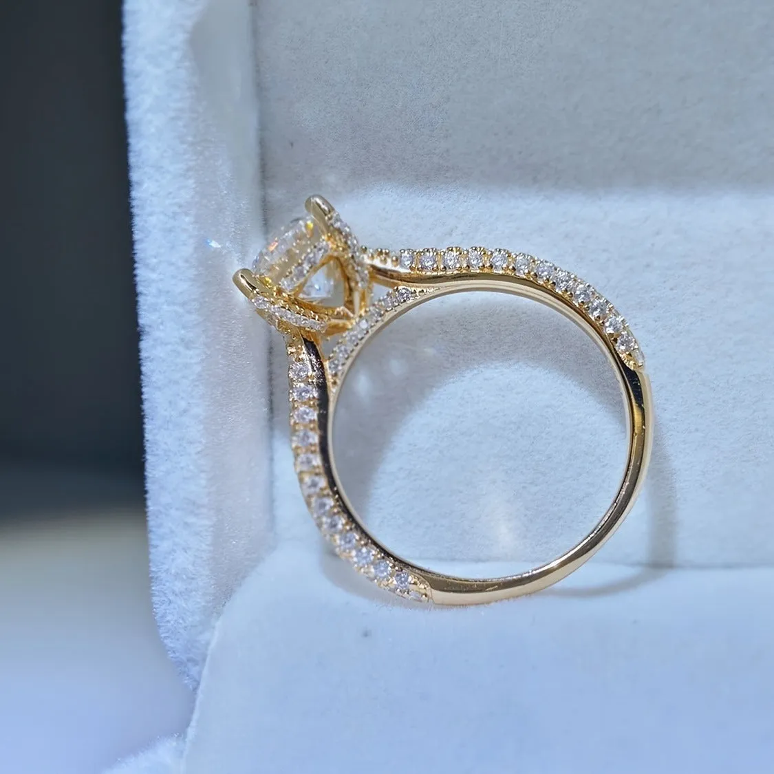 Copper plated moissanite diamond ring for women alloy Style1 elegant design ring