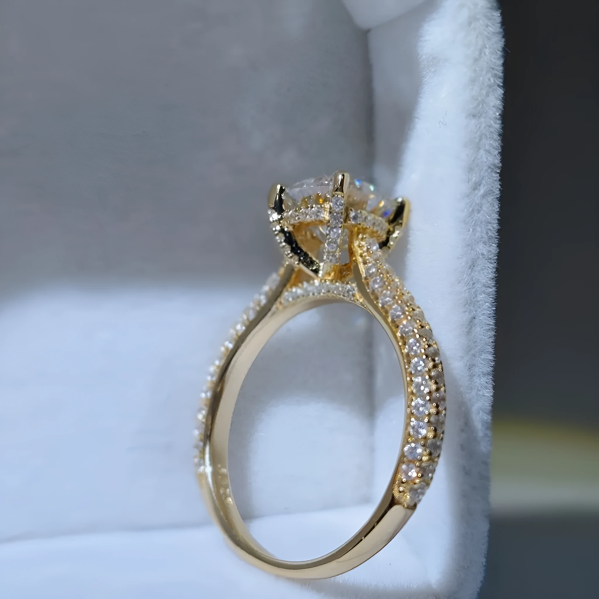 Copper plated moissanite diamond ring for women alloy Style1 elegant design ring