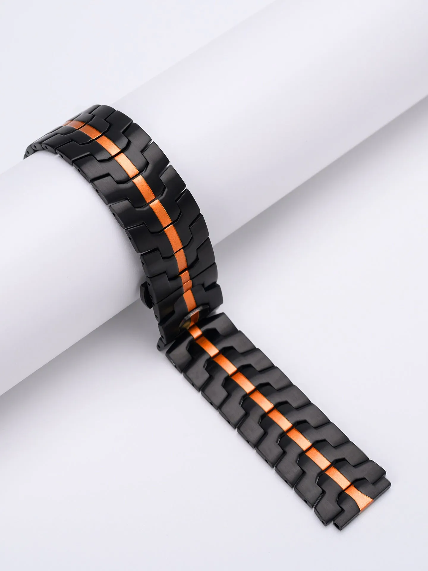 Stainless steel watch strap for Samsung Galaxy Watch in silver, black, titanium and other colours.